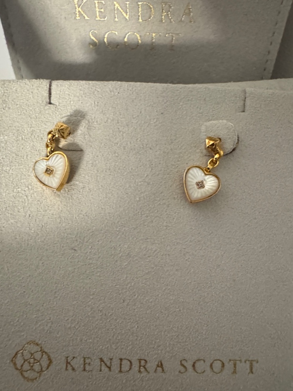 Kendra Scott 18K Gold Vermeil dangle heart earrings // Demi Fine